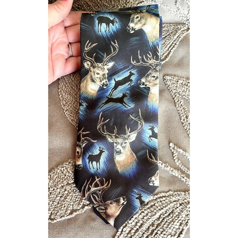 Dem Crazy Mens Vintage Deer Buck Wildlife Necktie Blue Black D.C. Enterprises